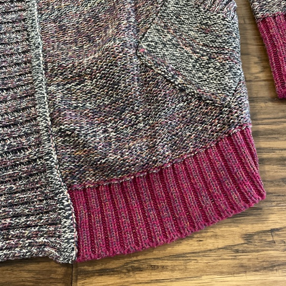 Roots Cabin kids cardigan sweater burgundy size medium - Picture 8 of 10